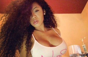 Dubai Escorts - Vickky Brazil Dubai Escort