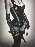Zurich Escorts - Lady Suzanne Deutsch Zurich Escort