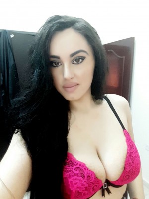 Doha Escorts - Rania Arabic Girl Spanish/Lebanese Doha Escort