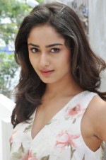 Dubai Escorts - Dubai Escorts Indian Dubai Escort
