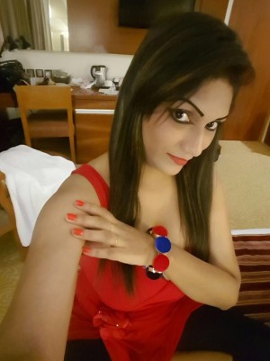 Dubai Escorts - Aashi 00971547703436  Dubai Escort