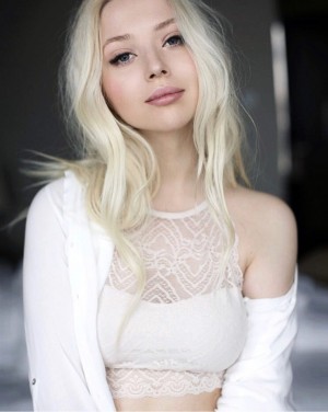 Miami Escorts - Scarlet Elizabeth russian Miami Escort