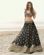 Dubai Escorts - Komal Kore  Dubai Escort
