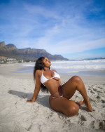 Dubai Escorts - Carol ANGOLA Dubai Escort