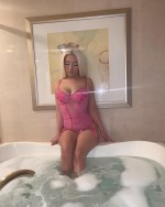 Paris Escorts - Vanessa Ariana Française Paris Escort