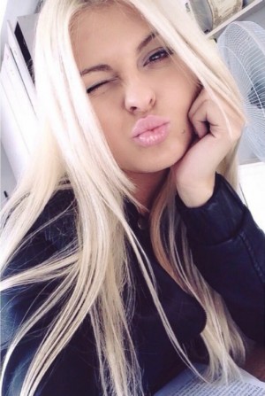 Paris Escorts - Shell swedish Paris Escort