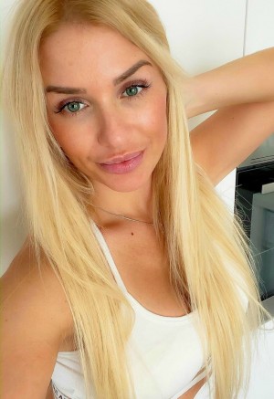 Istanbul Escorts - Cybill Ukrainian Istanbul Escort