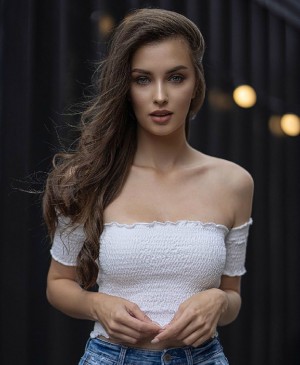 Paris Escorts - Deanna swedish Paris Escort
