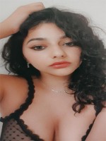 Kourtney Suffolk Escort