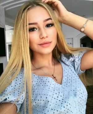 Istanbul Escorts - Anneka Estonian Istanbul Escort
