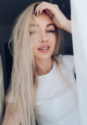 Istanbul Escorts - Dale Estonian Istanbul Escort
