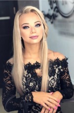 Paris Escorts - Kaye czech Paris Escort