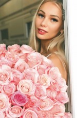 Paris Escorts - Kaye czech Paris Escort