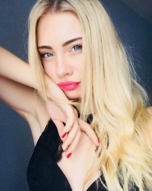 Istanbul Escorts - Kaleriya Ukrainian Istanbul Escort
