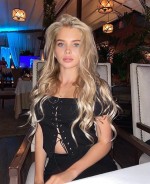 Paris Escorts - Nika czech Paris Escort