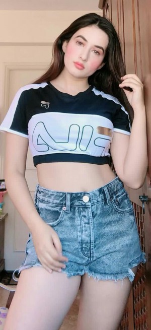 Dubai Escorts - Laila Butt indian Dubai Escort