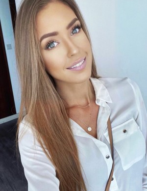 Paris Escorts - Hattie czech Paris Escort