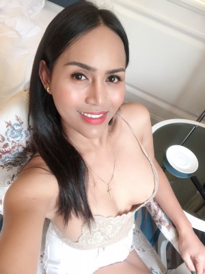 Doha Escorts - Shabana Indian Doha Escort