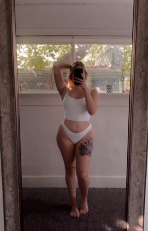 Marseille Escorts - Disponible Française Marseille Escort