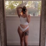 Lyon Escorts - Sucemois Française Lyon Escort