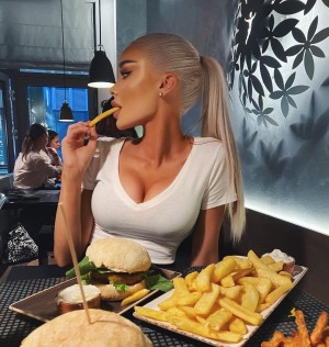 Frankfurt Escorts - Tess belarussian Frankfurt Escort