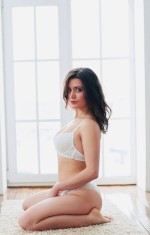 Paris Escorts - Megan Poland Paris Escort
