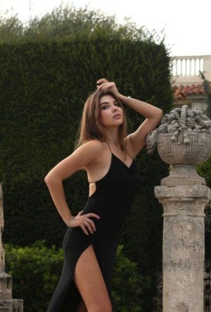 Dubai Escorts - Nina Colombian Dubai Escort