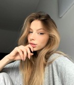 Istanbul Escorts - Ellie Ukrainian Istanbul Escort