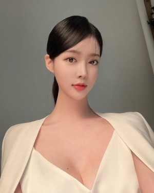 Kuala Lumpur Escorts - Verlin Taiwanese Kuala Lumpur Escort
