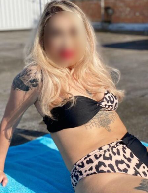 Buckinghamshire Escorts - Allison British Buckinghamshire Escort