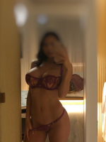 Carla Hertfordshire Escort