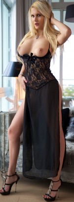 Dubai Escorts - Lory  Dubai Escort