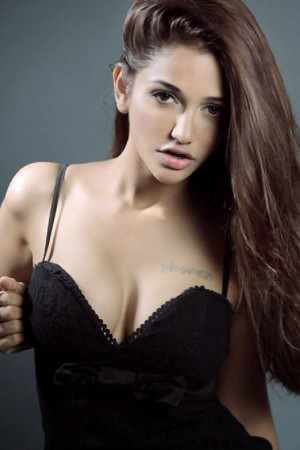 Dubai Escorts - Indian escorts in dubai indian Dubai Escort